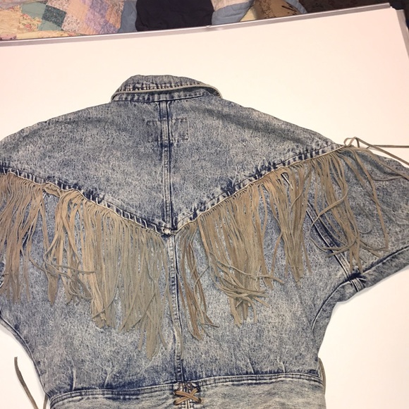 East West Acid Washed Fringed Denim Jacket Vintage Size Medium Distressed - Picture 12 of 14